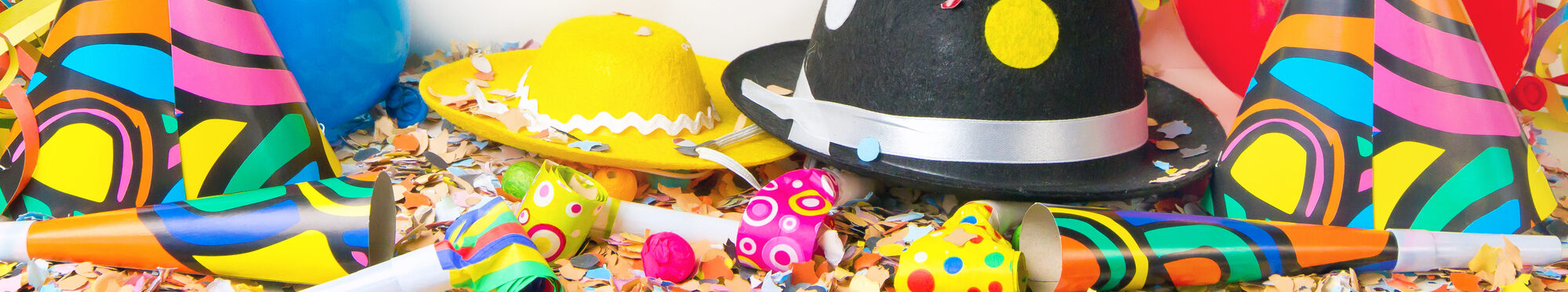 Party,Background,With,Hats,And,Balloons