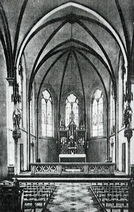 Innenraum der 1902 konsekrierten Pfarrkirche St. Gregorius, Golzheim. Foto von 1920