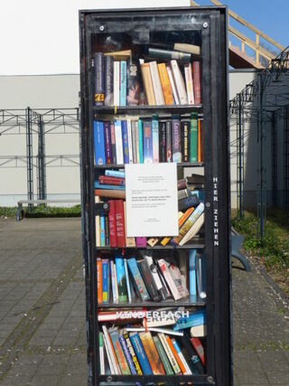 Bücherschrank am Lindenplatz